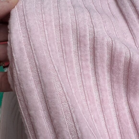 Pale Pink Sweater Women's Large Dusty Rose Velvety‎ Long Sleeve Romantic Winter - Picture 4 of 14